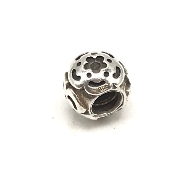 Pandora Retired Flower Charm - Picture 4 of 5